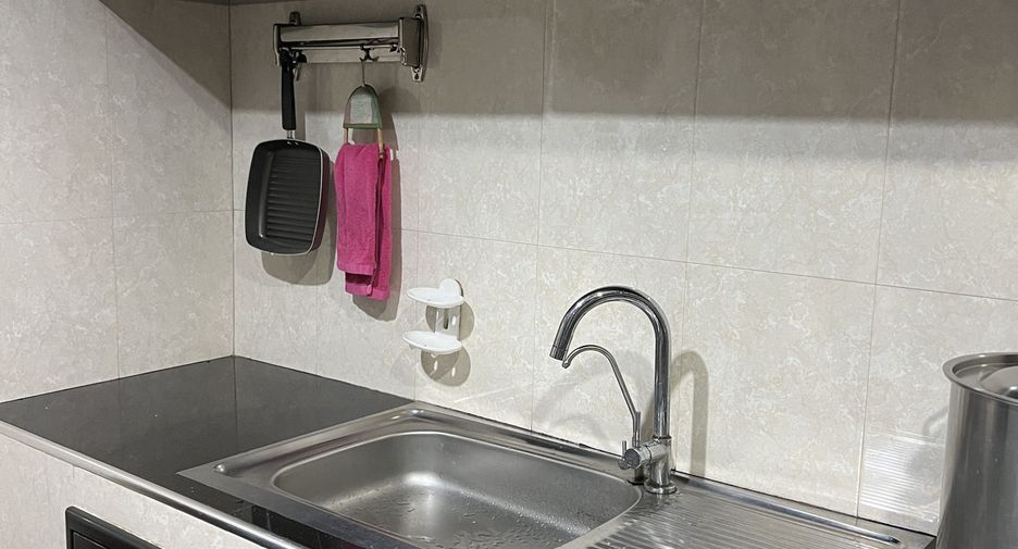 For sale 4 bedrooms townhouse in Min Buri, Bangkok