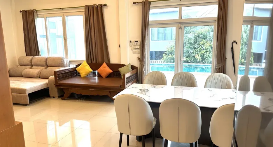 For sale そして for rent 6 ベッドルーム house in Bang Lamung, Chonburi
