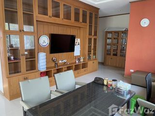 À vendre et à louer 6 chambres maison à Bang Lamung, Chonburi