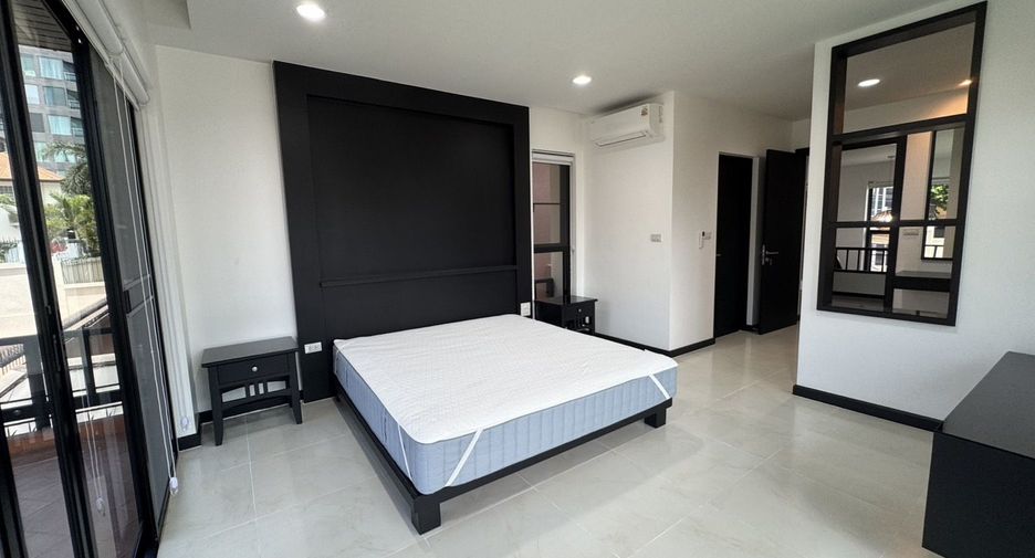 For sale and for rent 4 bedrooms house in Bang Lamung, Chonburi