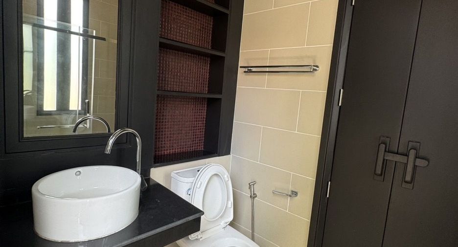 For sale and for rent 4 bedrooms house in Bang Lamung, Chonburi
