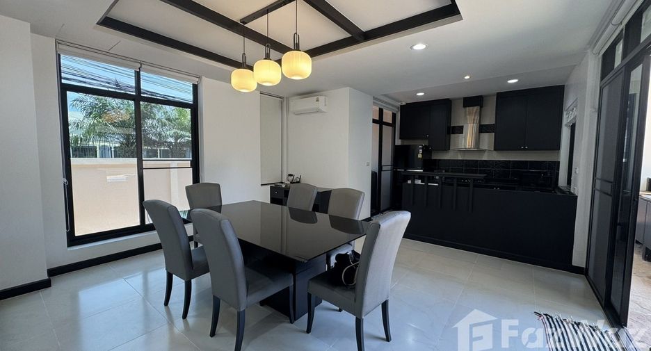 For sale and for rent 4 bedrooms house in Bang Lamung, Chonburi