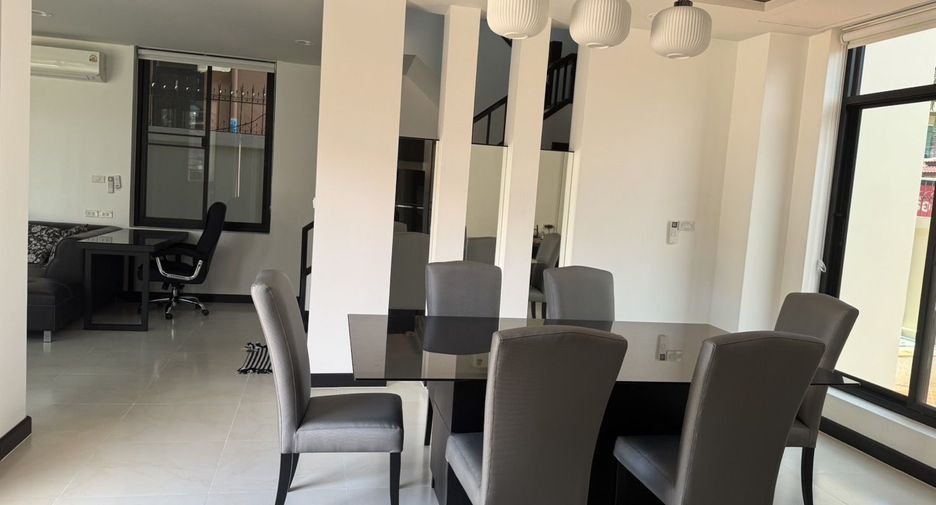 For sale and for rent 4 bedrooms house in Bang Lamung, Chonburi