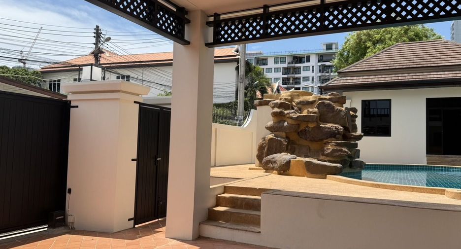 For sale and for rent 4 bedrooms house in Bang Lamung, Chonburi