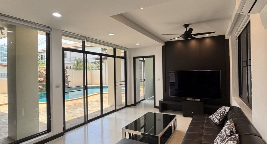 For sale and for rent 4 bedrooms house in Bang Lamung, Chonburi