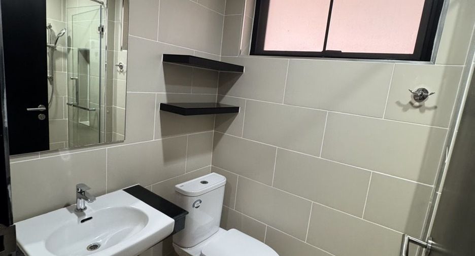 For sale and for rent 4 bedrooms house in Bang Lamung, Chonburi