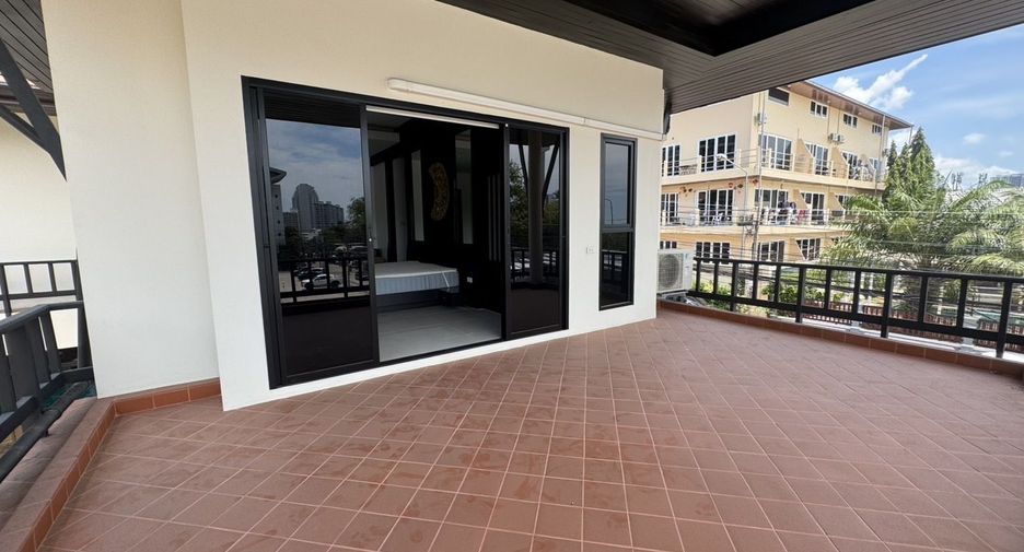 For sale and for rent 4 bedrooms house in Bang Lamung, Chonburi