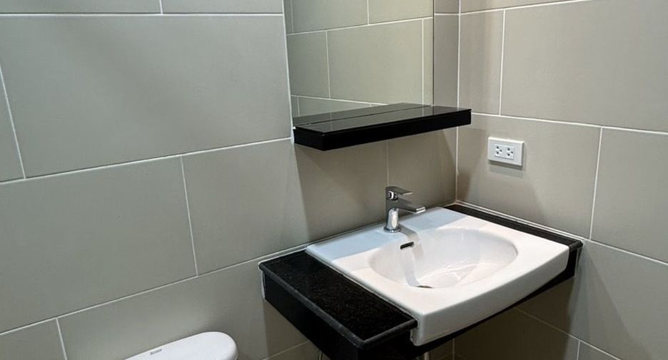 For sale and for rent 4 bedrooms house in Bang Lamung, Chonburi