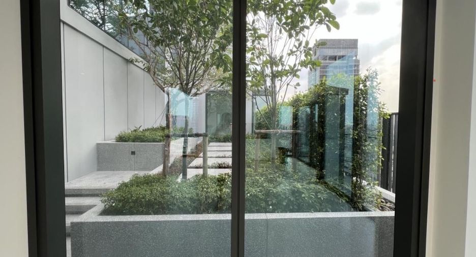 For sale 2 bedrooms condo in Sathon, Bangkok