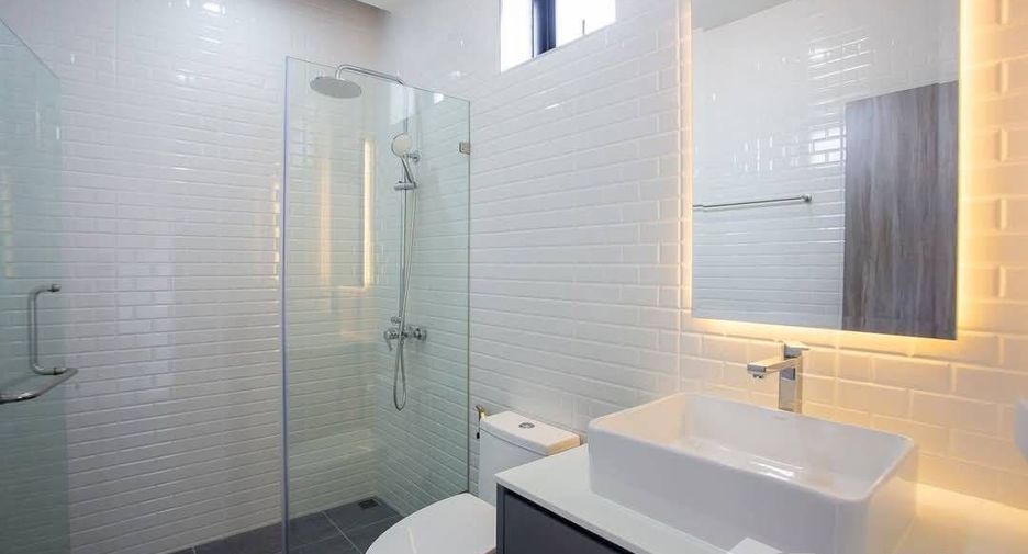 For sale 4 bedrooms villa in Hua Hin, Prachuap Khiri Khan