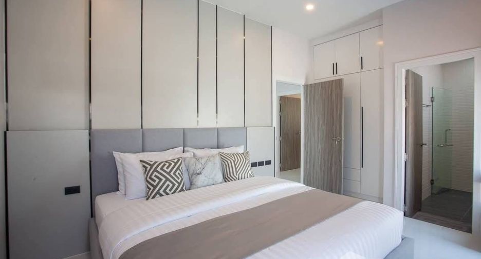 For sale 4 bedrooms villa in Hua Hin, Prachuap Khiri Khan