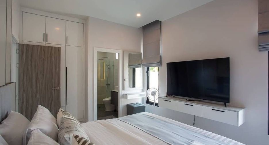 For sale 4 bedrooms villa in Hua Hin, Prachuap Khiri Khan