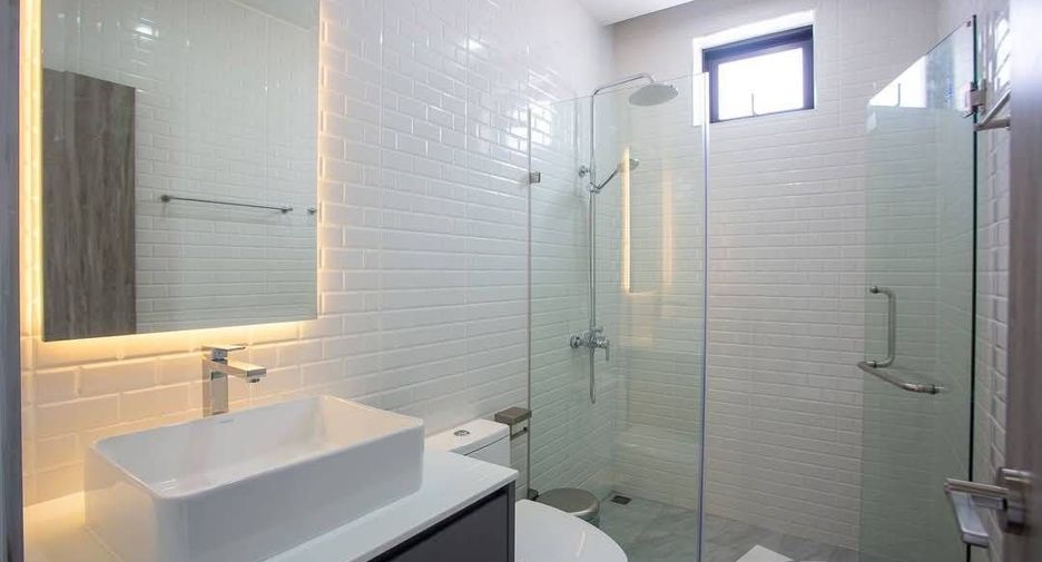 For sale 4 bedrooms villa in Hua Hin, Prachuap Khiri Khan
