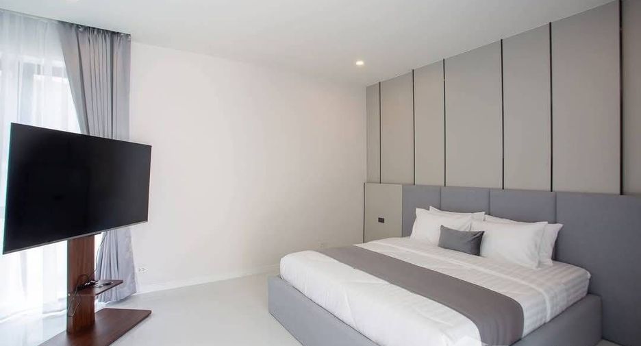 For sale 4 bedrooms villa in Hua Hin, Prachuap Khiri Khan