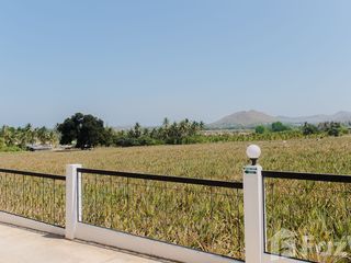 Grundstück zum Kauf in Pran Buri, Prachuap Khiri Khan