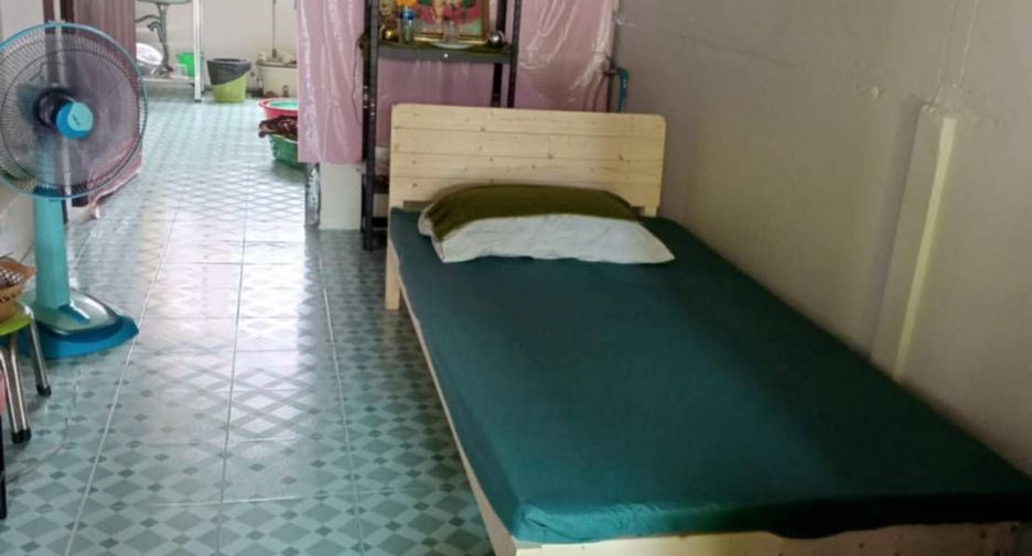 À vendre et à louer 3 chambres maison de ville à Sung Noen, Nakhon Ratchasima