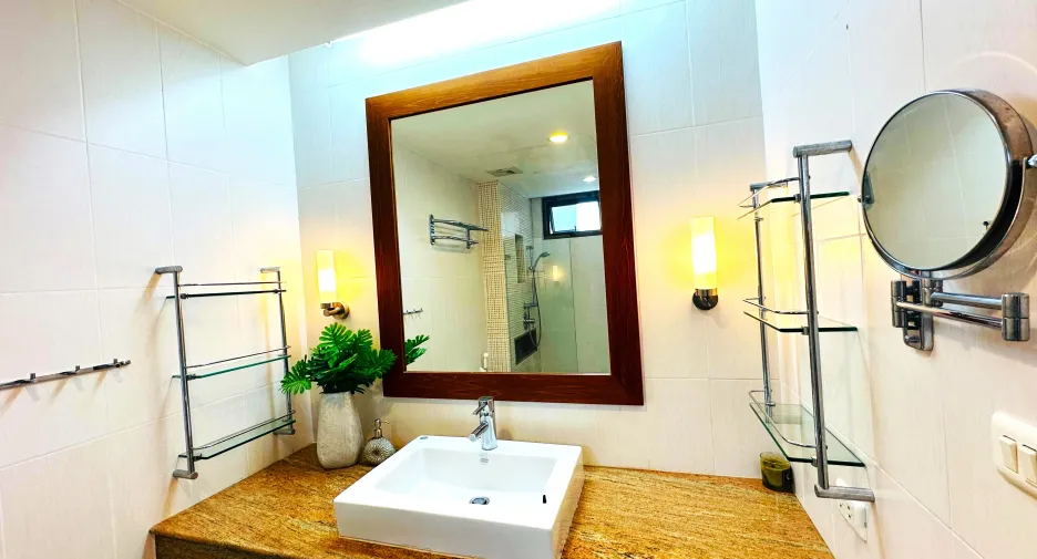 出售 和 出租 3 卧室 公寓 在 Sattahip, Chon Buri
