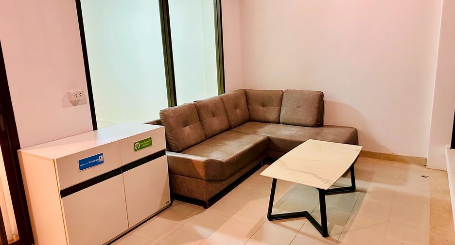 出售 和 出租 3 卧室 公寓 在 Sattahip, Chon Buri