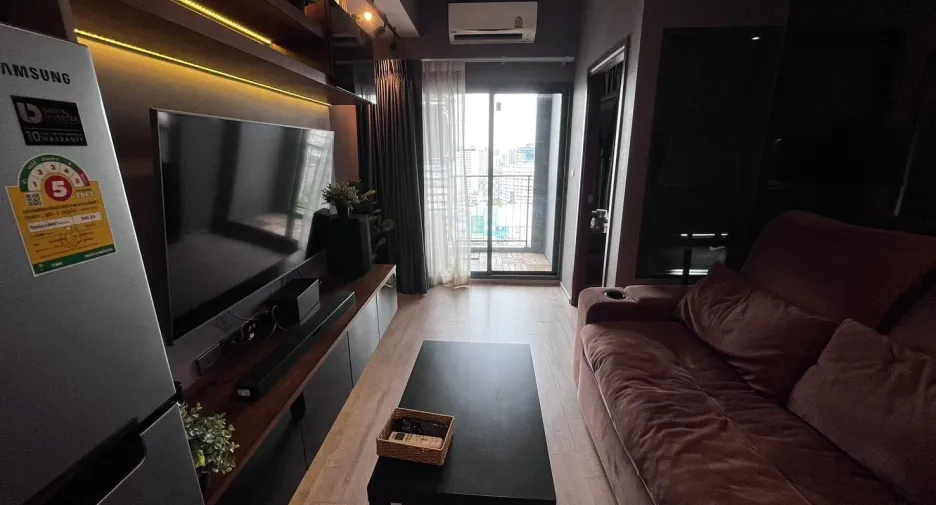 For sale and for rent 1 bed condo in Huai Khwang, Bangkok