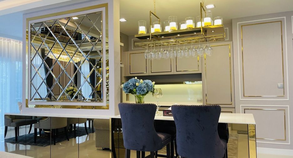 For sale 4 bedrooms house in Prawet, Bangkok
