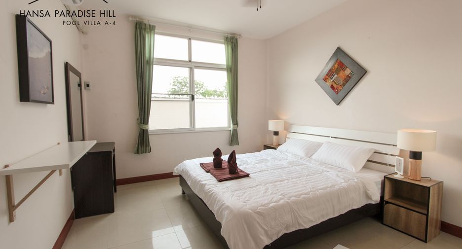 À louer 3 chambres villa à Bang Lamung, Chonburi