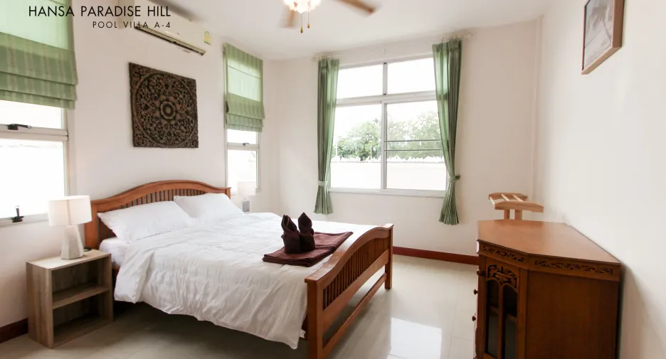 À louer 3 chambres villa à Bang Lamung, Chonburi