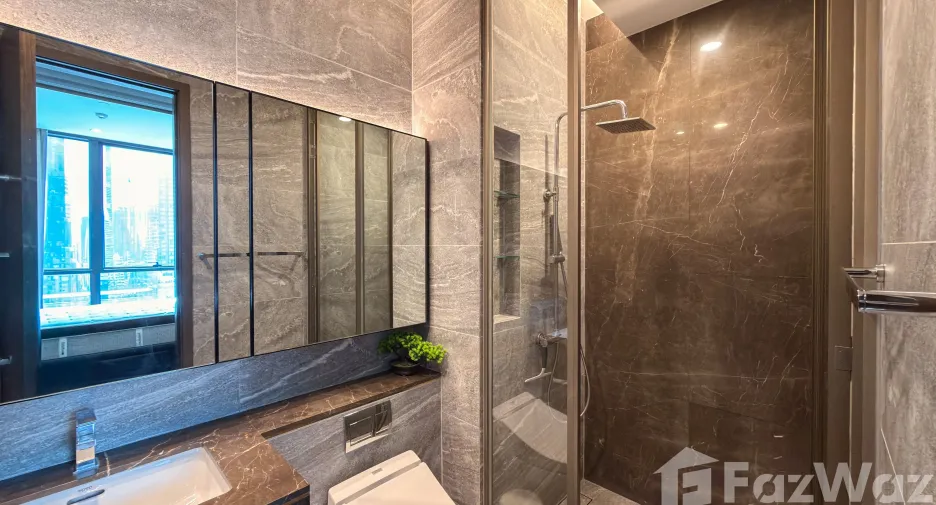 À vendre 1 chambre condo à Khlong Toei, Bangkok