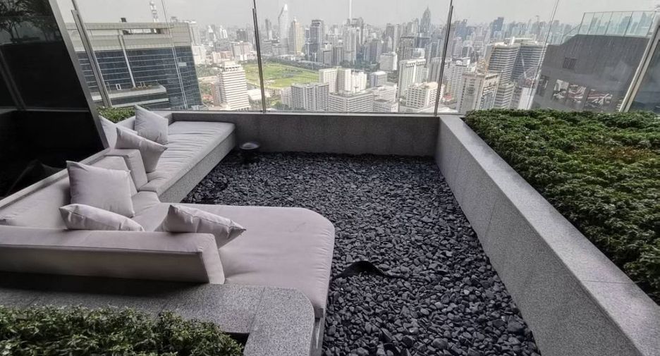 For sale and for rent studio condo in Bang Rak, Bangkok
