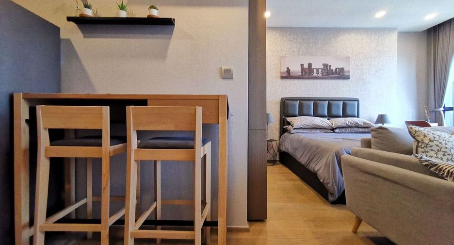 For sale and for rent studio condo in Bang Rak, Bangkok