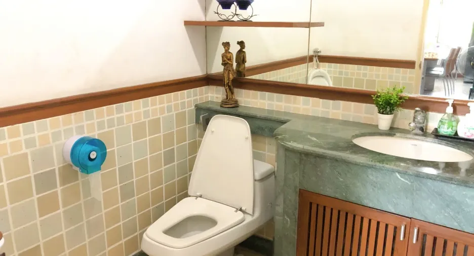 Haus zum Kauf mit 5 Zimmer in Bang Khen, Bangkok