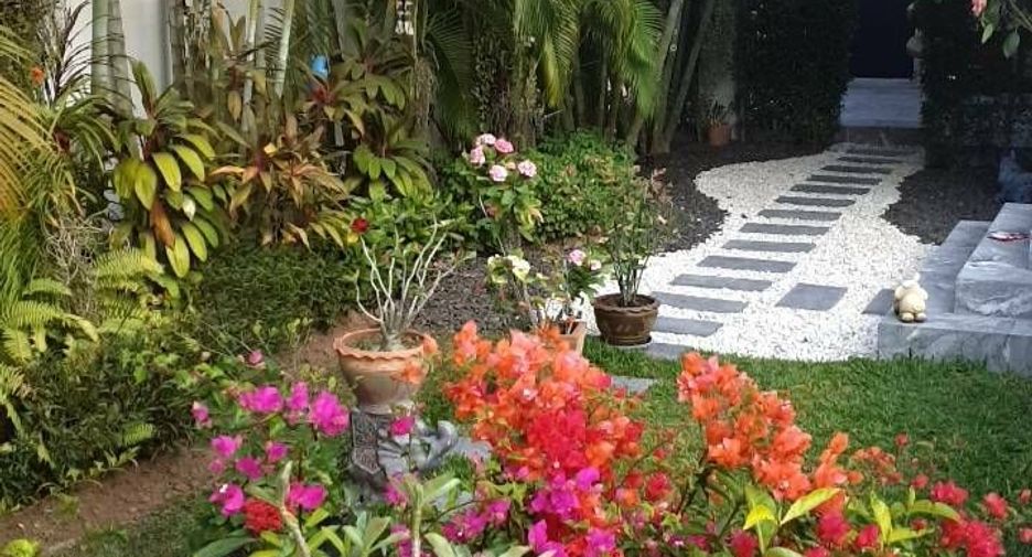 For sale 4 bedrooms villa in Hua Hin, Prachuap Khiri Khan