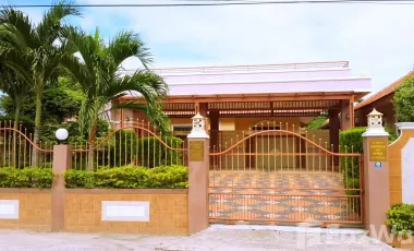 Casa en venta y en alquiler de 4 habitaciones en Bang Lamung, Chonburi