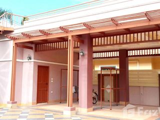 À vendre et à louer 4 chambres maison à Bang Lamung, Chonburi