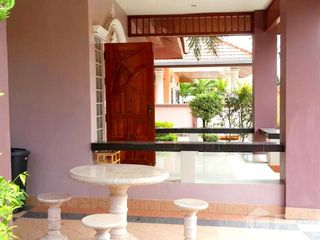 À vendre et à louer 4 chambres maison à Bang Lamung, Chonburi