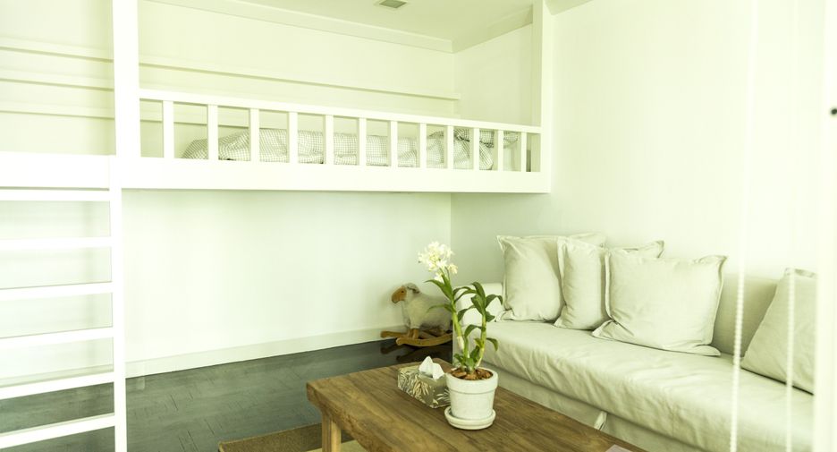 For sale 3 bedrooms townhouse in Khlong Toei, Bangkok