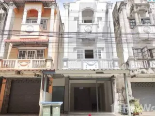 For sale 2 bedrooms townhouse in Nong Chok, Bangkok