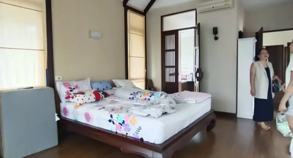 For sale 3 bedrooms house in Si Racha, Chonburi