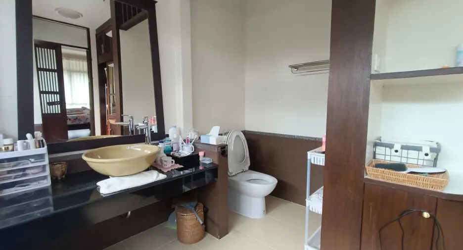For sale 3 bedrooms house in Si Racha, Chonburi