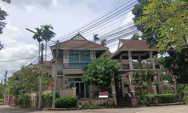 À vendre 3 chambres maison à Si Racha, Chonburi