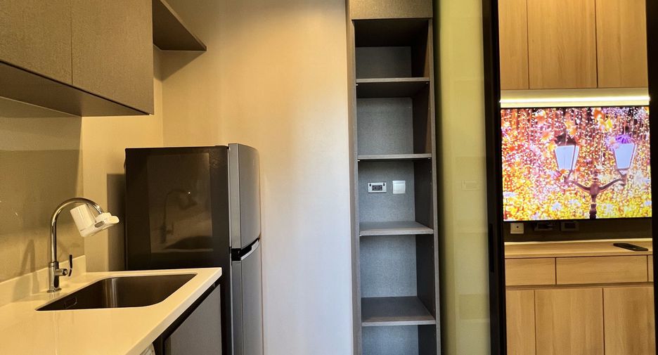 For sale and for rent 1 bed condo in Huai Khwang, Bangkok
