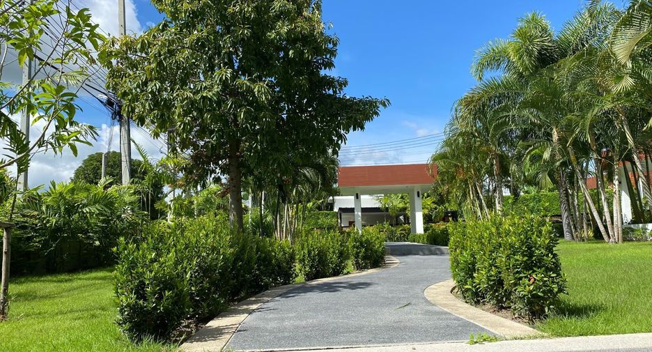 For sale 4 bedrooms villa in Hua Hin, Prachuap Khiri Khan