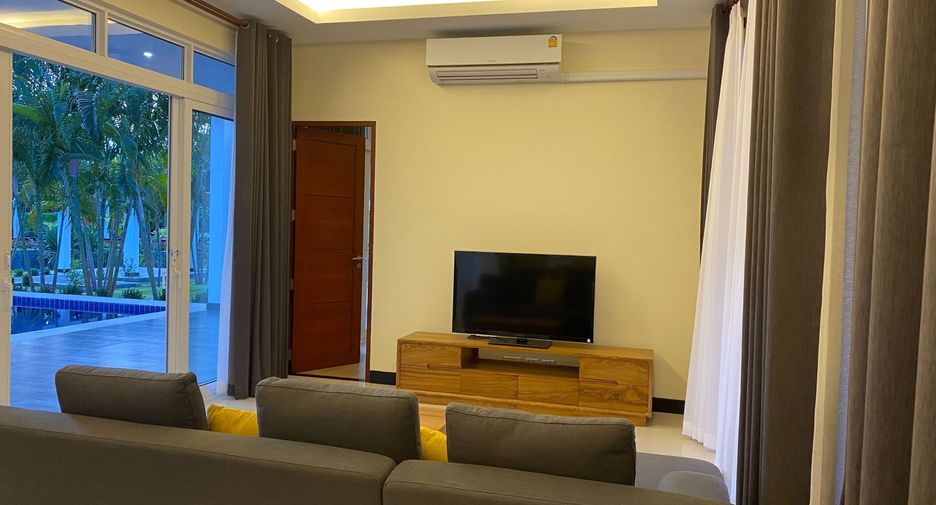 For sale 4 bedrooms villa in Hua Hin, Prachuap Khiri Khan