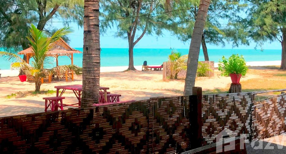 For sale 22 bedrooms hotel in Sathing Phra, Songkhla