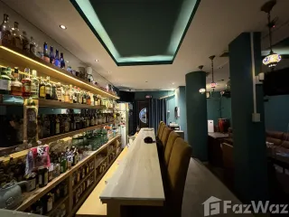 Casa adosada en venta y en alquiler de 3 habitaciones en Watthana, Bangkok