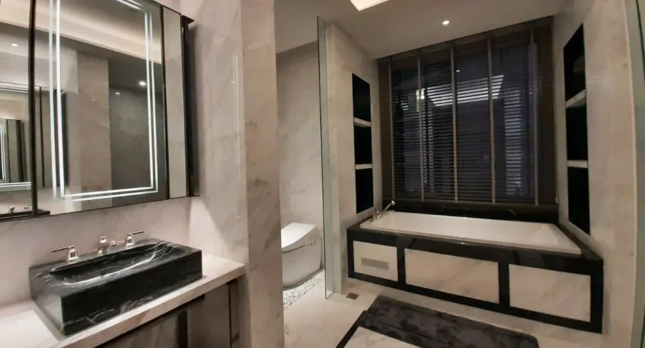 Wohnung zum Kauf mit 6 Zimmer in Khlong San, Bangkok