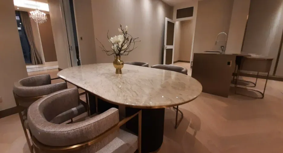 Wohnung zum Kauf mit 6 Zimmer in Khlong San, Bangkok