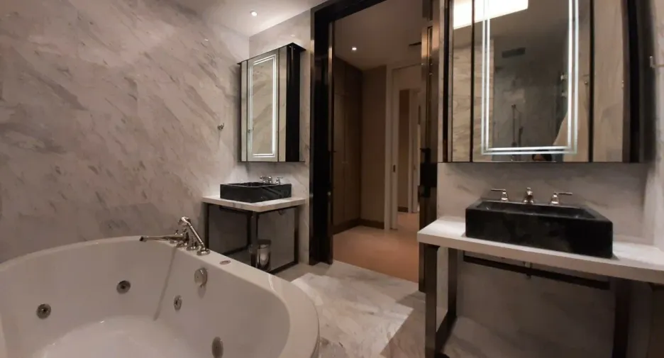 Wohnung zum Kauf mit 6 Zimmer in Khlong San, Bangkok