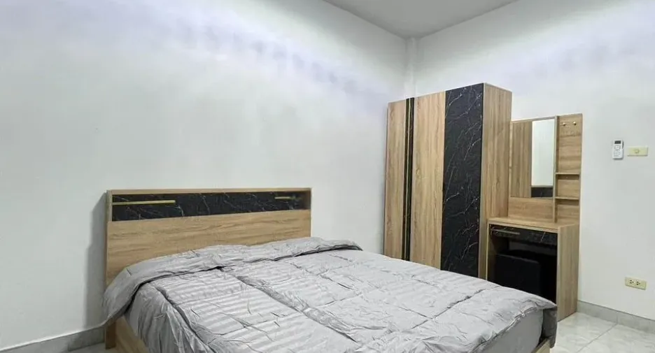 For rent 4 bedrooms house in Bang Lamung, Chonburi