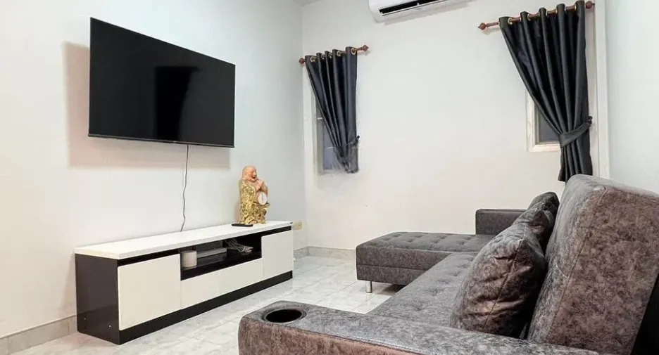 For rent 4 bedrooms house in Bang Lamung, Chonburi
