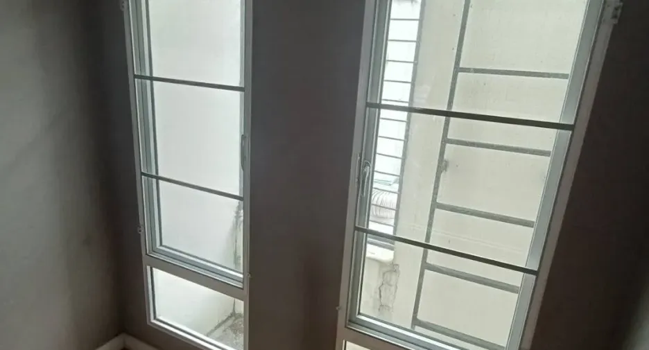 Casa adosada en venta de 3 habitaciones en Khan Na Yao, Bangkok